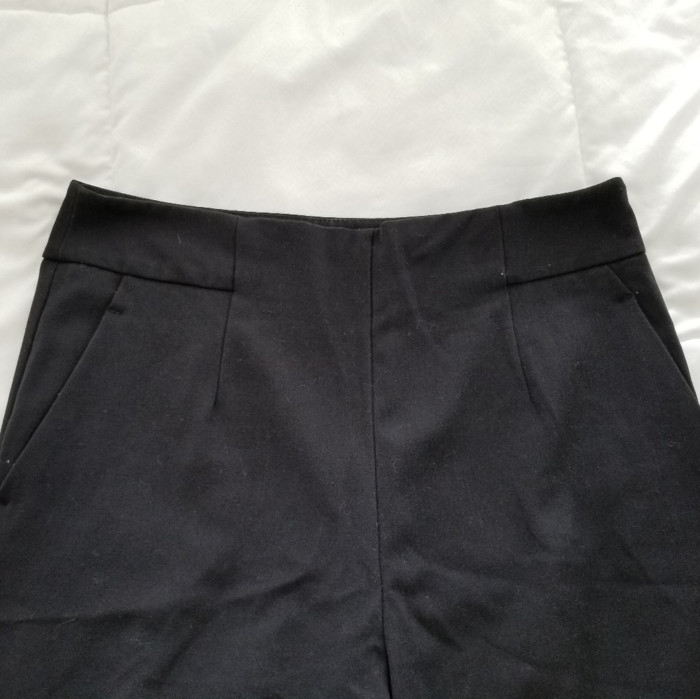 Jennifer Lopez high waisted, wide leg black pants